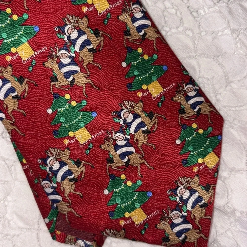 Cape Cod Red Christmas Santa Reindeer Tie